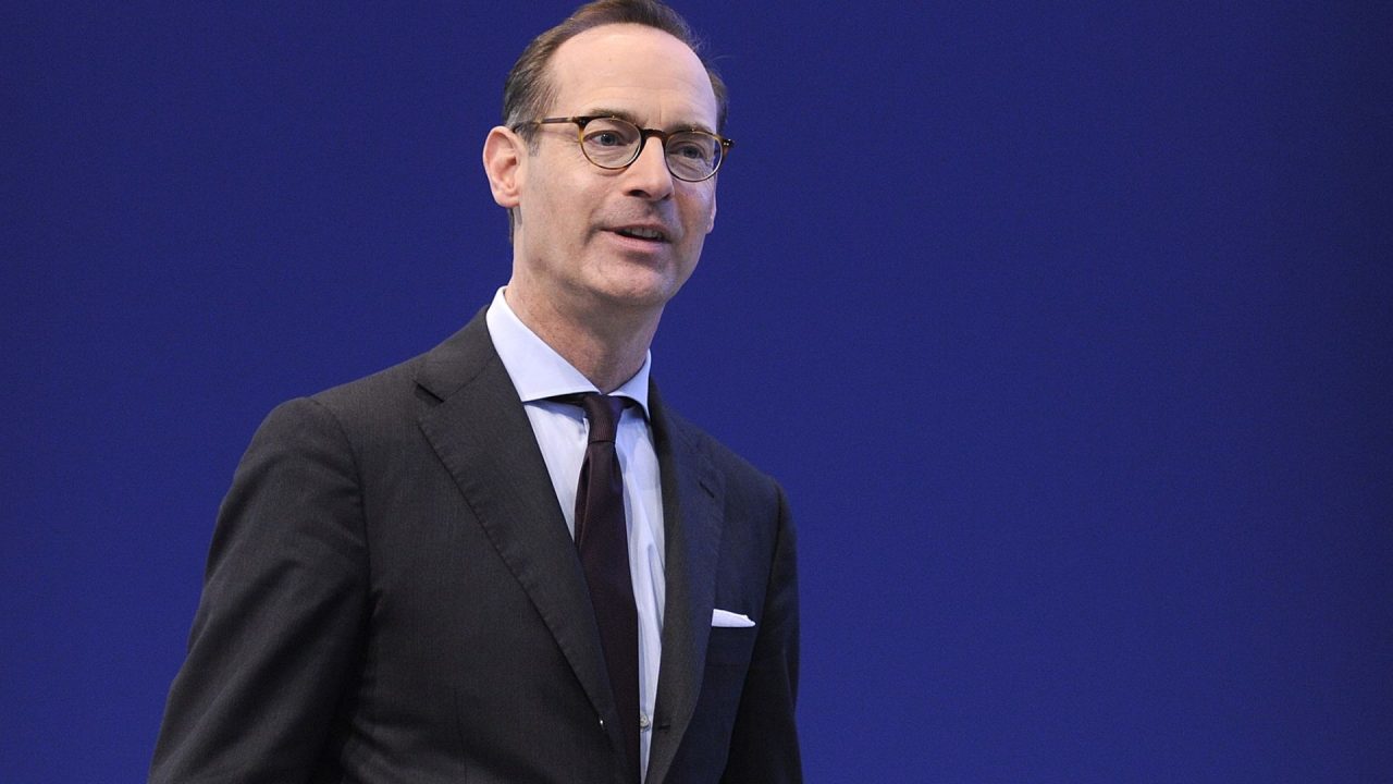 Allianz CEO warns of tech sector valuations
