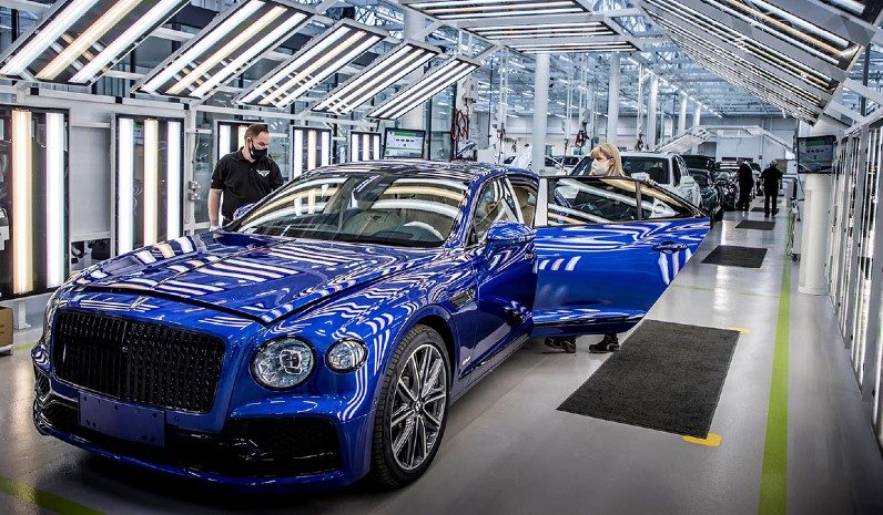 Bentley Shifts All-EV Strategy Due to Evolving Market and Development Hurdles