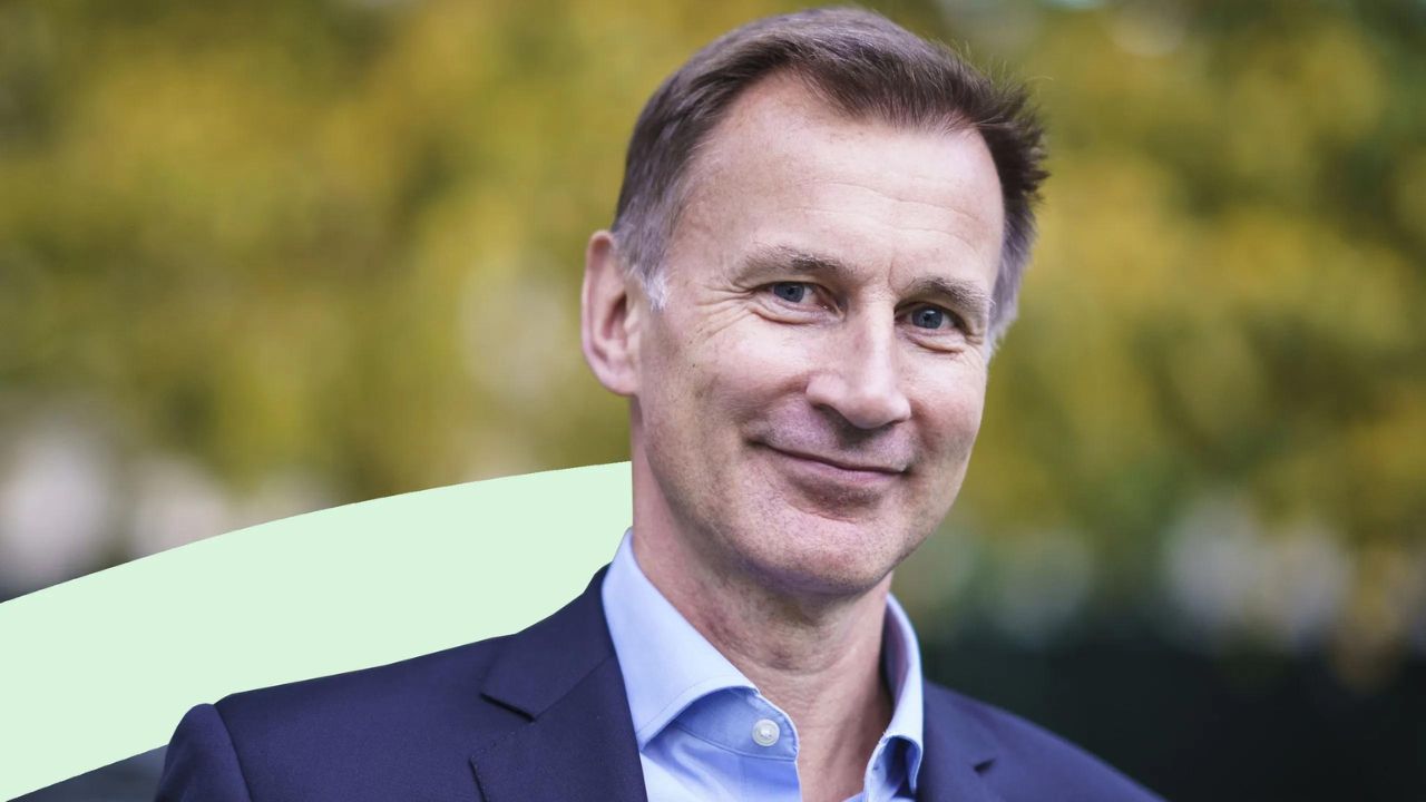 Chancellor Jeremy Hunt reiterated the Treasury's commitment to privatizing NatWest, emphasizing the goal of engaging a "new generation of retail investors."