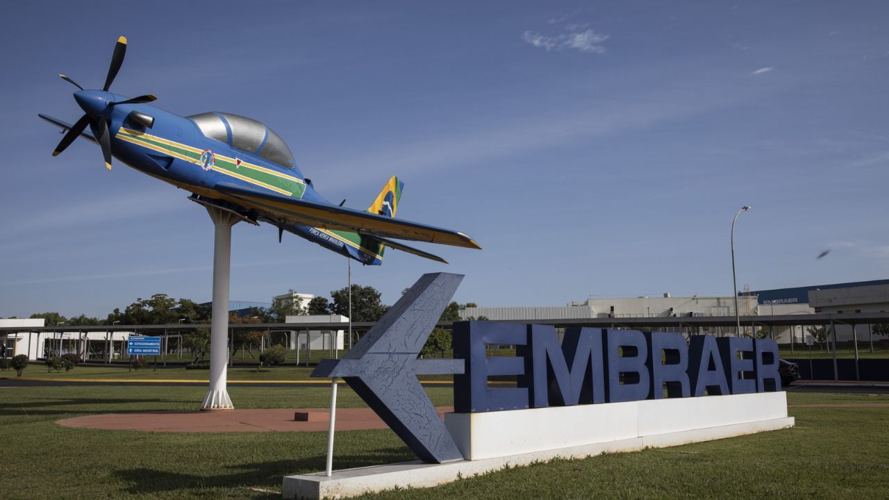 Embraer Faces Supply Chain Hurdles Amid Optimistic Delivery Forecasts