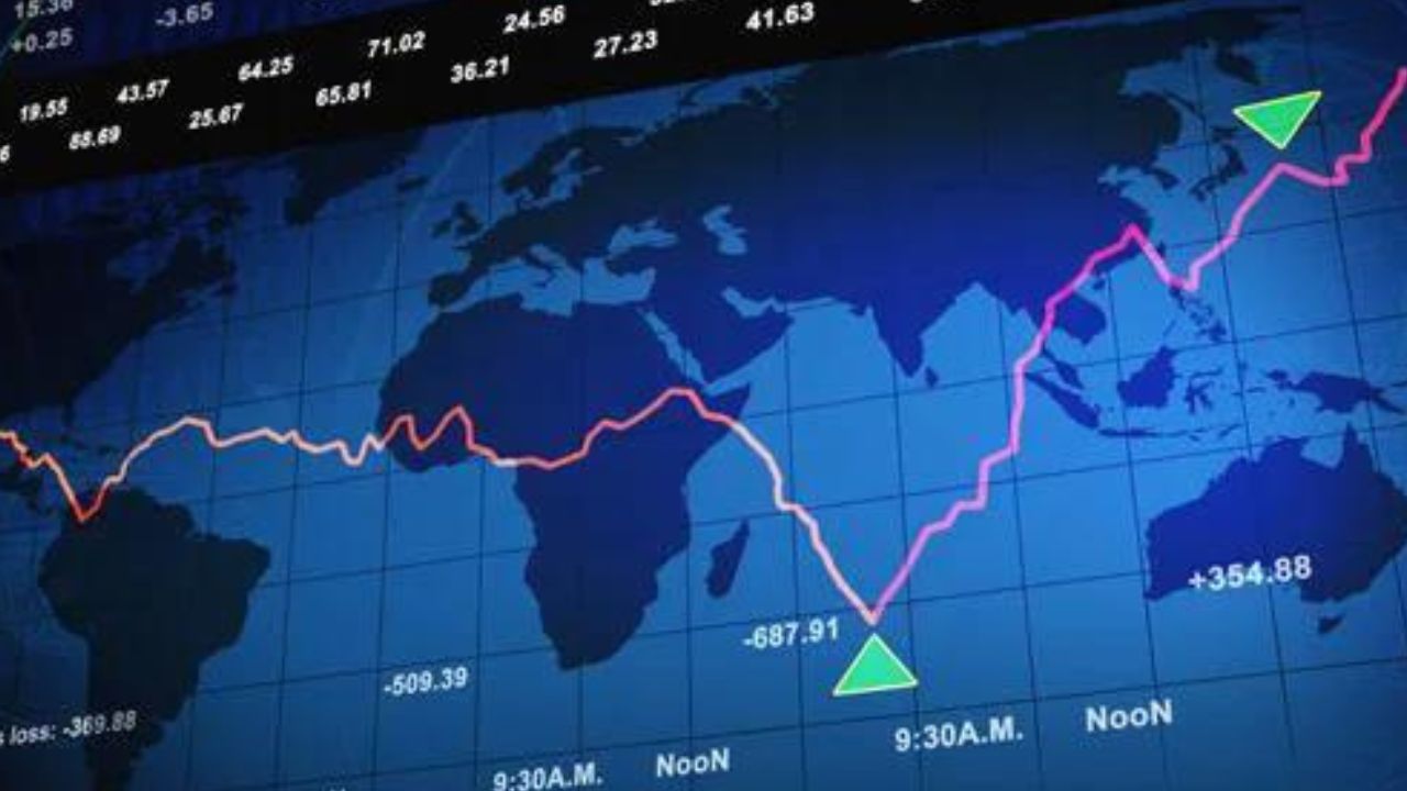 The market downturn on Monday emphasized the interconnectedness of global financial markets.