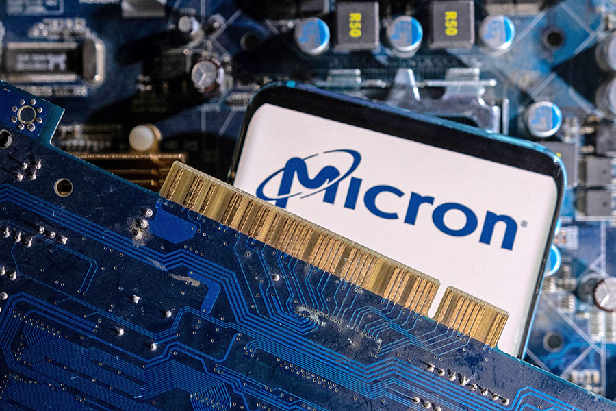 Micron's Stock Surges 14% Following Strong Earnings Propelled by AI Advancements