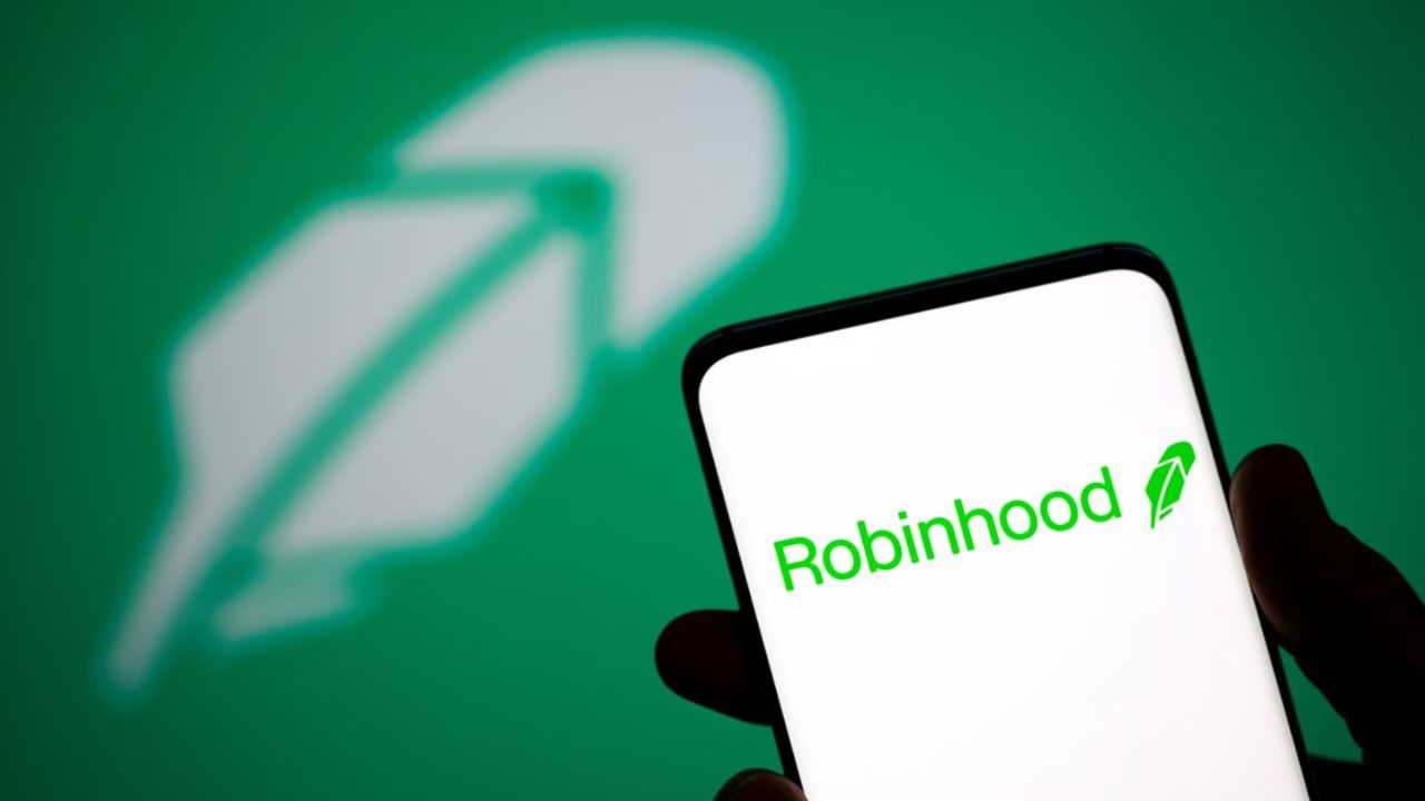 Robinhood's Journey into Personal Finance Domination
