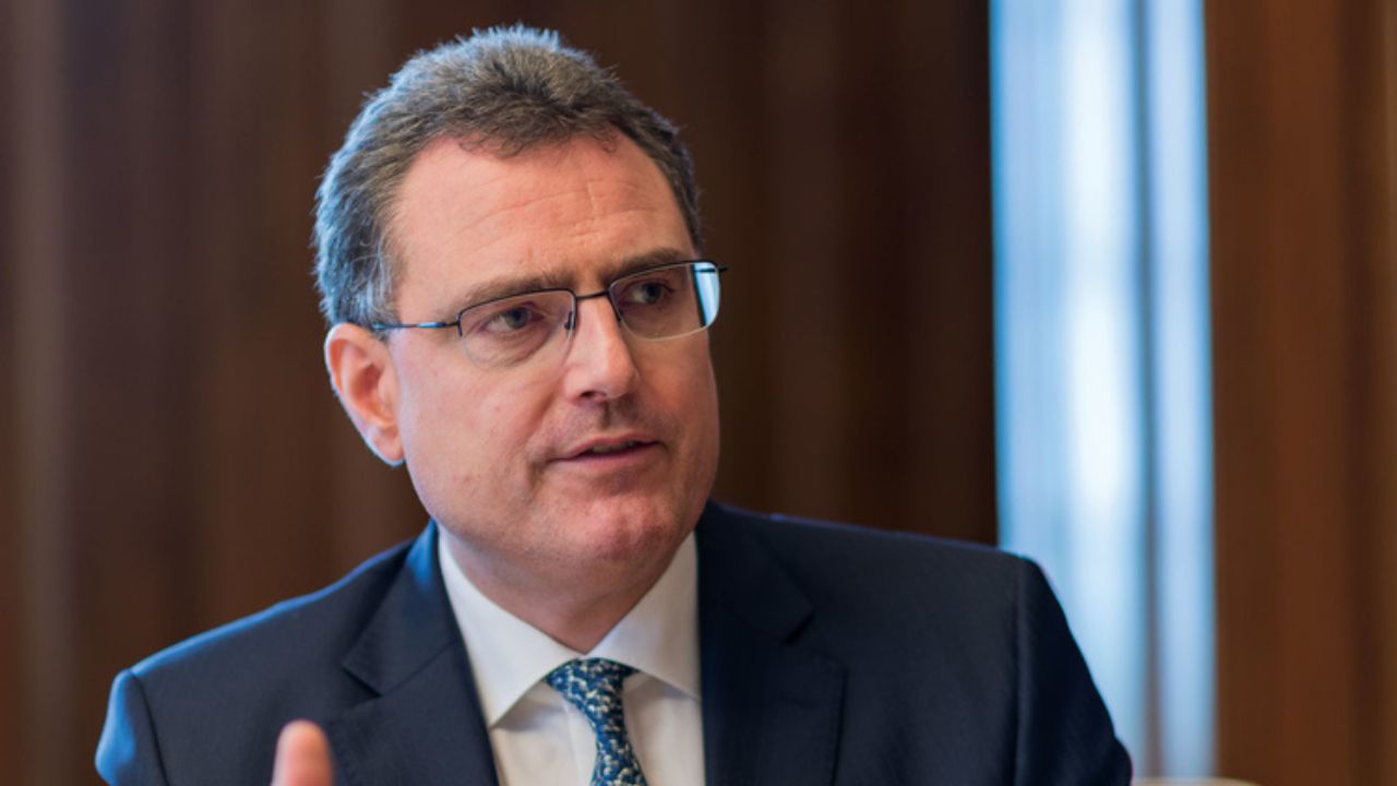 The impending departure of SNB Chairman Thomas Jordan adds complexity to monetary policy decisions