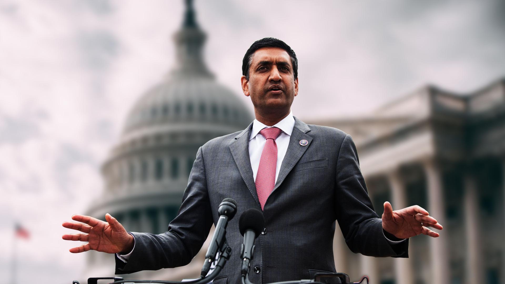 Khanna Voices Support for Speaker Johnson Amid Leadership Concerns