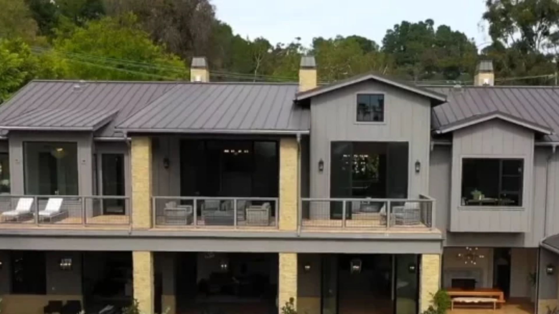 Kendrick Lamar a famous rapper is in the news because he bought a huge house in Brentwood