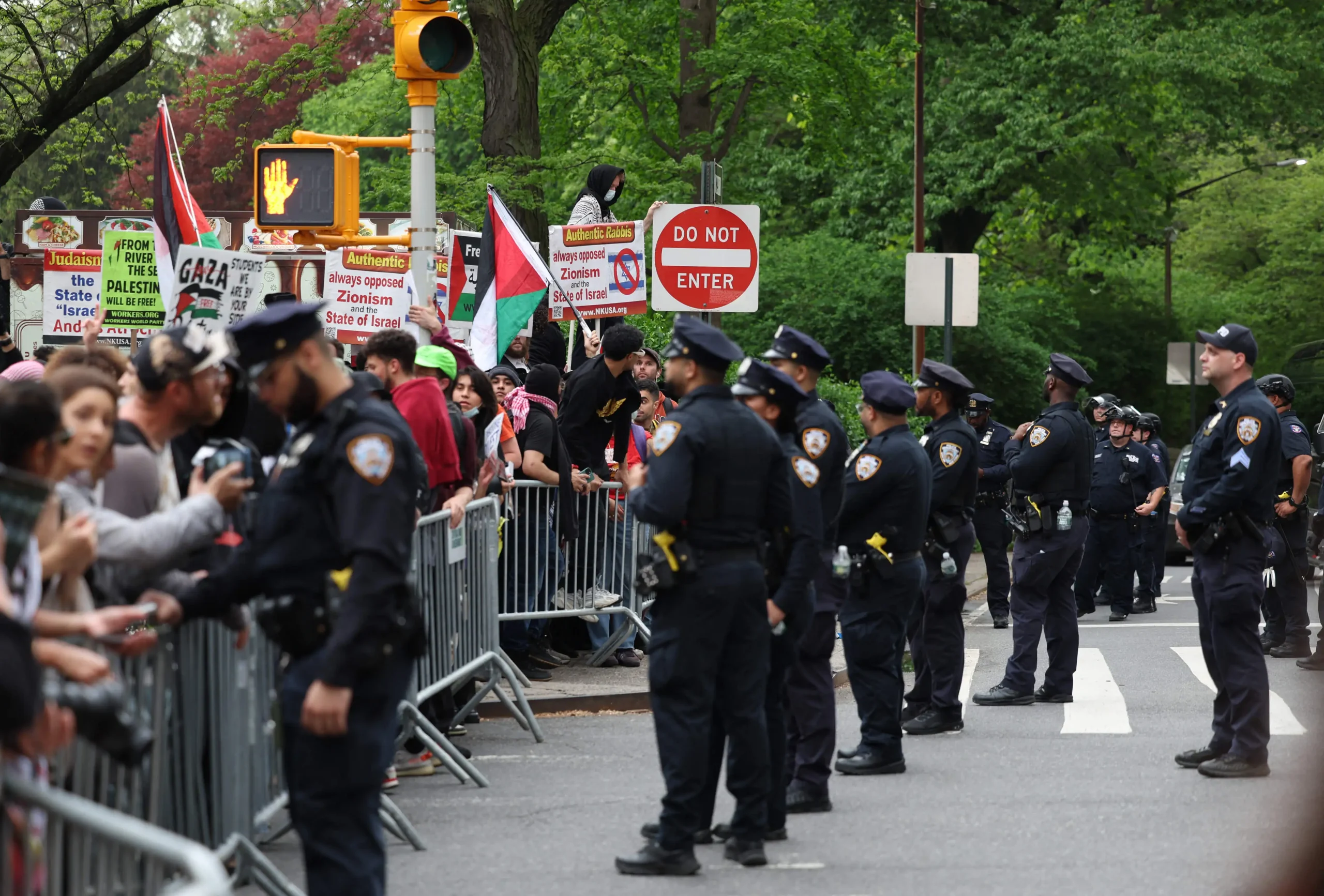 Pro-Palestinian Protesters Target Met Gala Red Carpet (Credits: WWD)