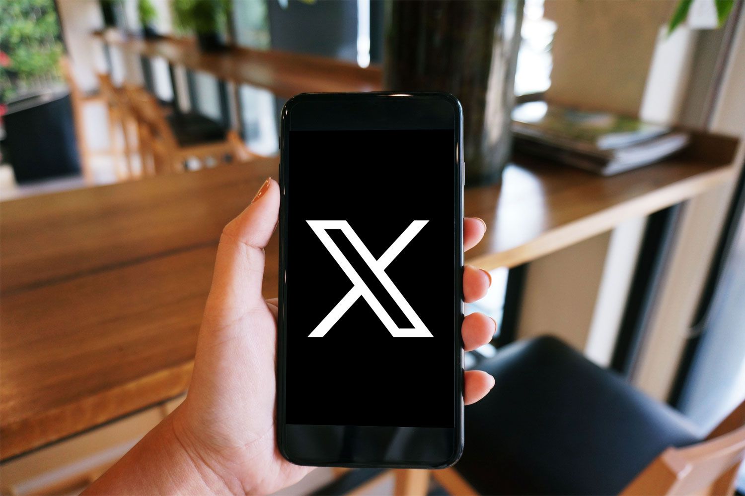 X Introduces Community Notes Feature for Enhanced Fact-Checking and User Request System