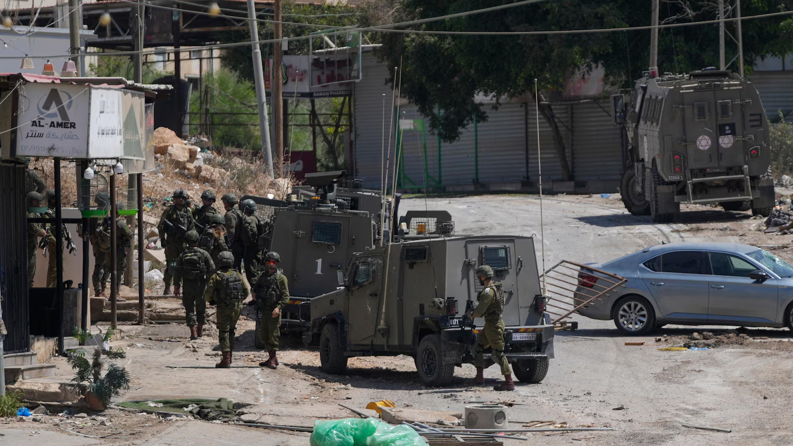 Israeli Forces Launch Major West Bank Operation Targeting Hamas Strongholds