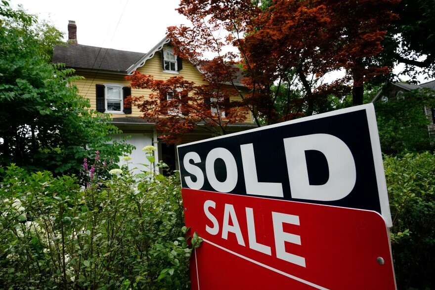 New Real Estate Rules Reshape Agent Compensation, Sparking Uncertainty in the Market